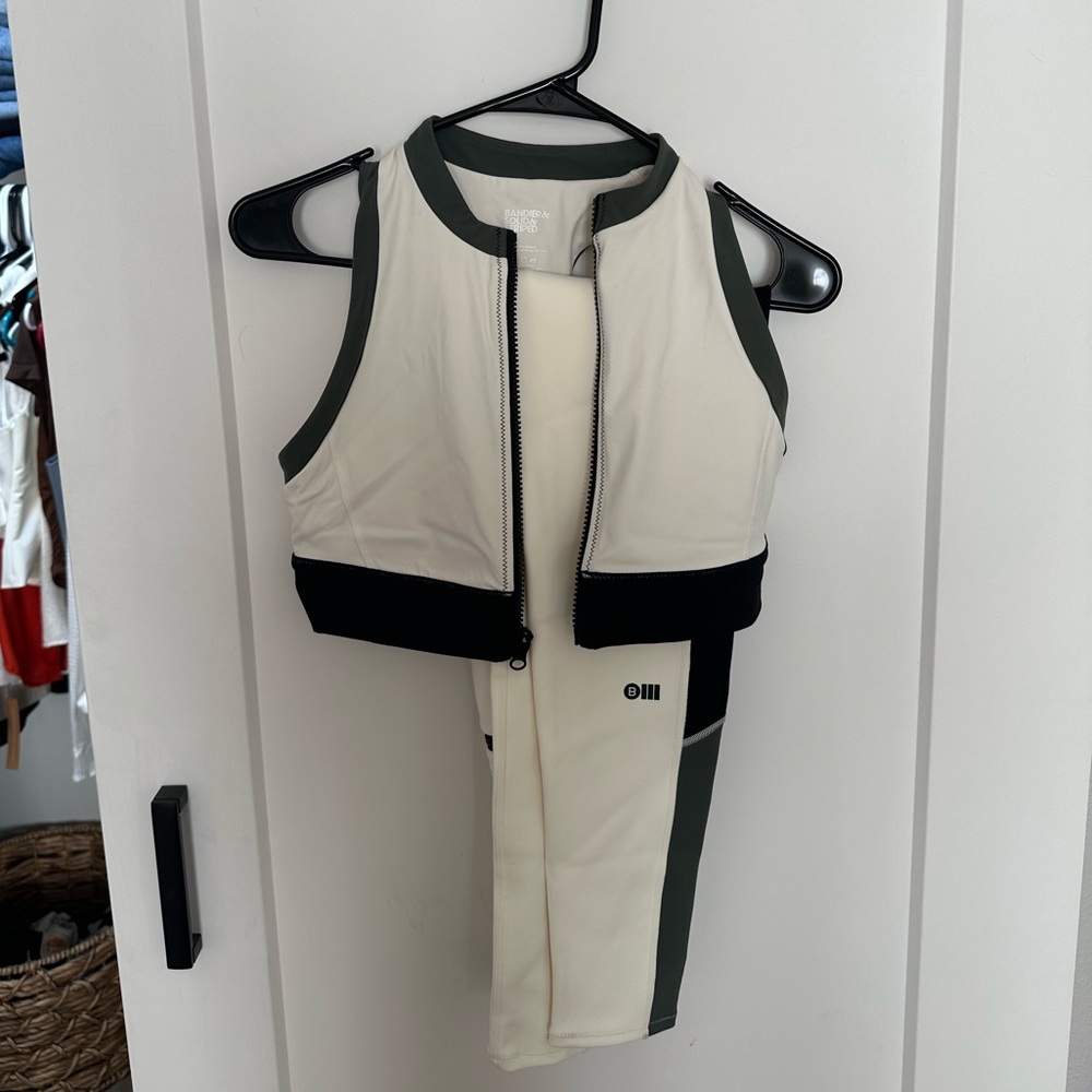 Bandier Solid And Stripped Workout Set, Small, Wh… - image 1
